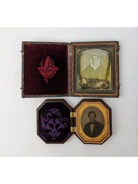 Lot (2) Antique Daguerreotype Photos w/ Cases 1800s American Velvet Man Woman